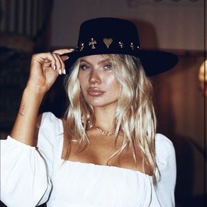 Celestial boater hat small